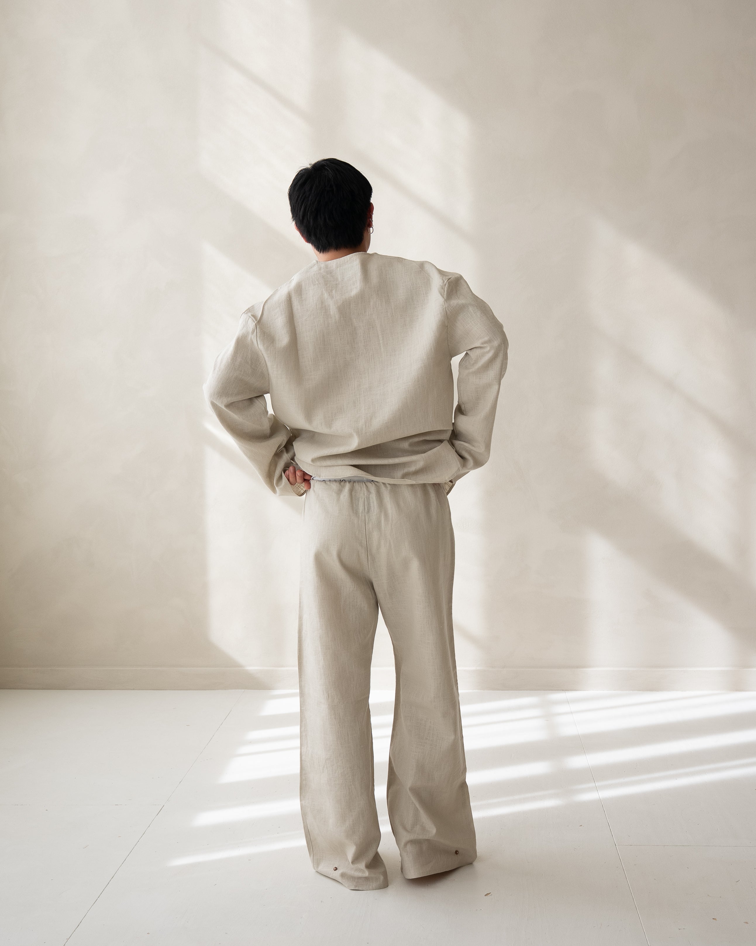 pyjamas set man in organic linen